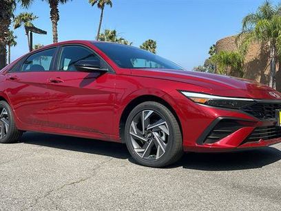 New 2025 Hyundai Elantra SEL