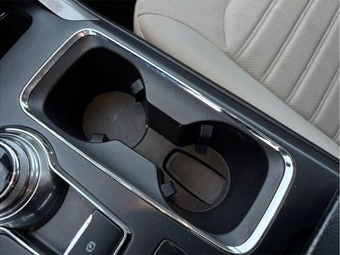 Used 2020 Ford Fusion SE image 31