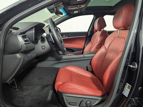 Used 2024 Genesis G70 2.5T w/ Sport Prestige Package image 4