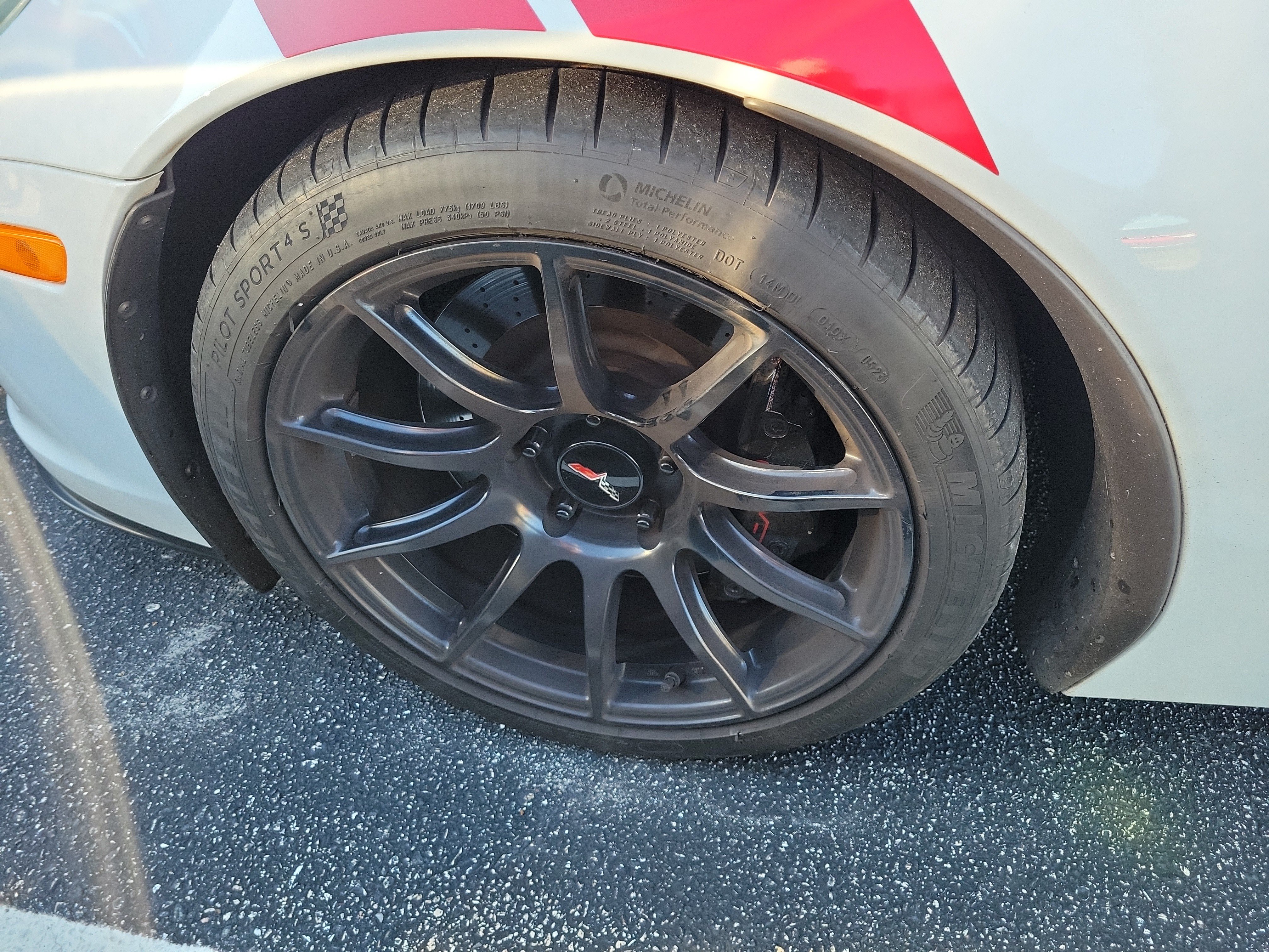 Used 2011 Chevrolet Corvette Grand Sport w/ Preferred Equipment Group RWD image 7
