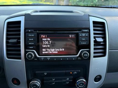Used 2016 Nissan Frontier SV AWD/4WD image 17