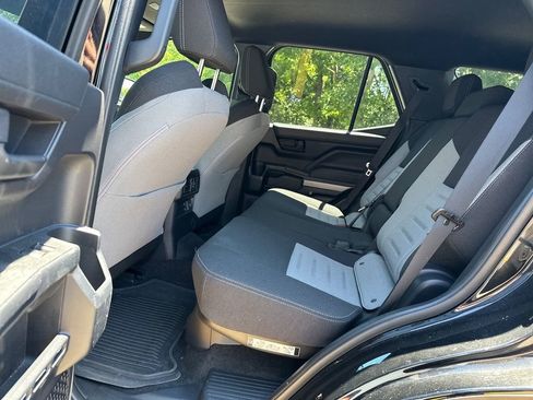 Used 2025 Toyota 4Runner TRD Off-Road AWD/4WD image 10