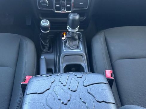 Used 2021 Jeep Wrangler Unlimited Sport image 5