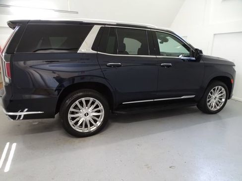 Certified 2023 Cadillac Escalade Premium Luxury w/ Performance Package AWD/4WD image 25