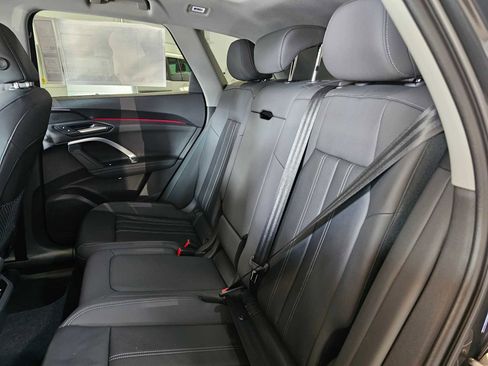 New 2025 Audi Q5 Premium image 17