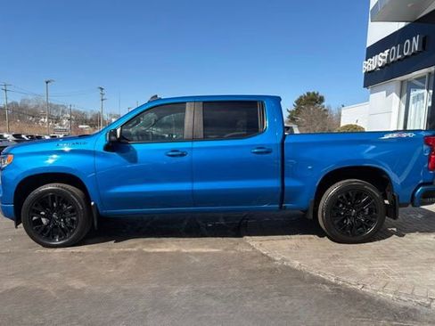 Used 2023 Chevrolet Silverado 1500 RST w/ Convenience Package II image 9