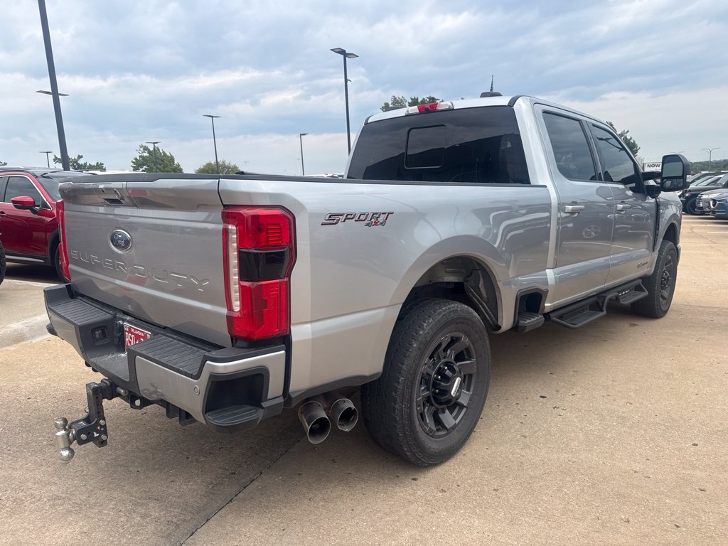 Used 2024 Ford F250 Lariat w/ Lariat Ultimate Package AWD/4WD image 3