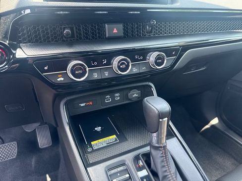 Used 2025 Honda CR-V Sport Touring image 17
