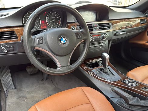 Used 2013 BMW 328i Convertible image 28