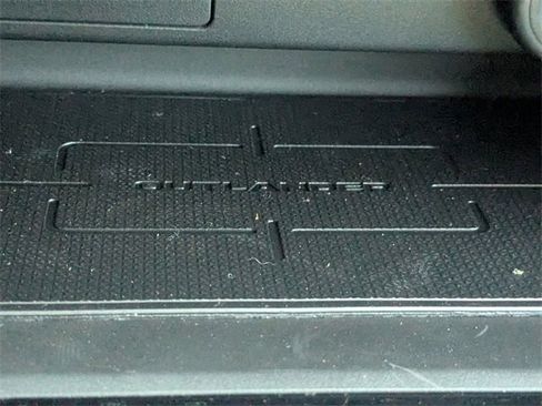 New 2025 Mitsubishi Outlander ES image 25