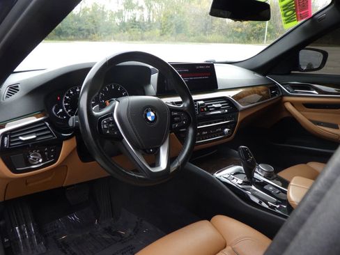 Used 2019 BMW 530i xDrive image 15