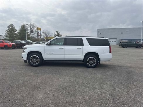 Used 2019 Chevrolet Suburban Premier image 8