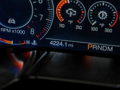 Used 2022 Ford Mustang Shelby GT500 w/ Technology Package image 80