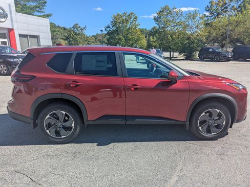 New 2026 Nissan Rogue SV image 8