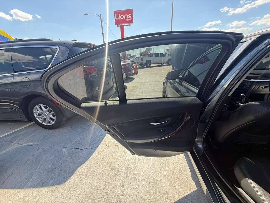 Used 2015 BMW 328i Sedan w/ Premium Package RWD image 15