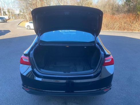 Used 2023 Chevrolet Malibu LS image 23