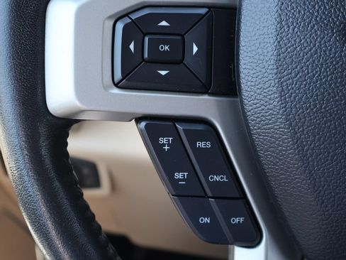 Used 2017 Ford F250 Lariat AWD/4WD image 8