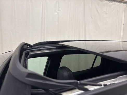 New 2026 Chevrolet Equinox RS w/ Convenience Package III AWD/4WD image 4