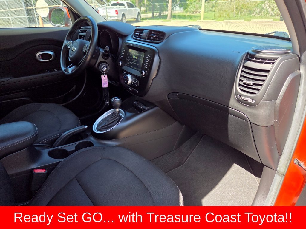 Used 2019 Kia Soul + FWD image 14