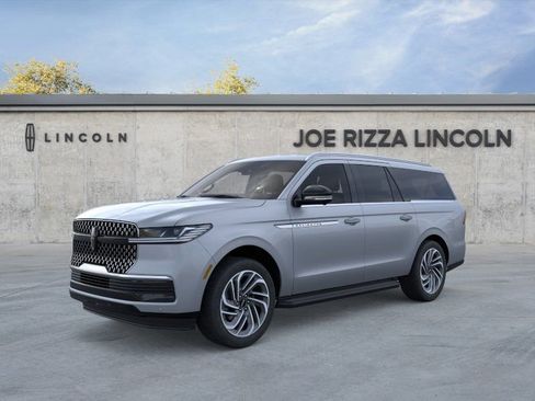 New 2026 Lincoln Navigator L Premier AWD/4WD image 1
