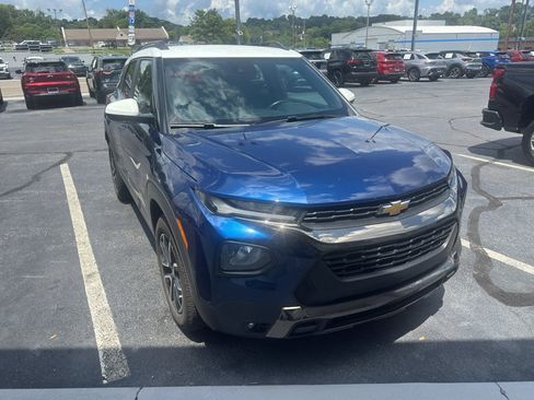 Used 2022 Chevrolet TrailBlazer ACTIV w/ Convenience Package FWD image 4