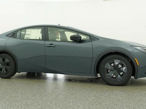 New 2026 Toyota Prius Plug-In Hybrid FWD image 20