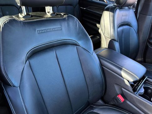 Used 2024 Jeep Grand Cherokee L Overland image 9