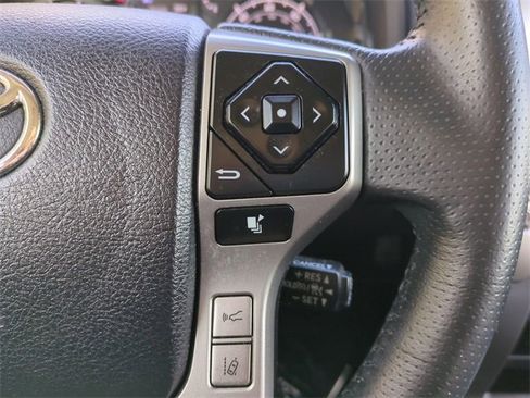 Used 2022 Toyota 4Runner SR5 Premium image 27