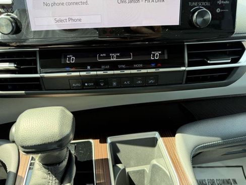 Used 2021 Toyota Sienna LE FWD image 51