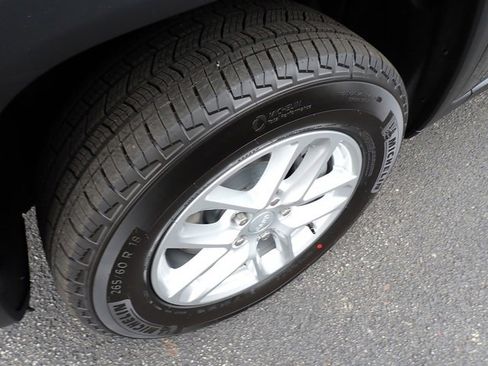 New 2025 Jeep Grand Cherokee L Laredo w/ Luxury Tech Group I image 11