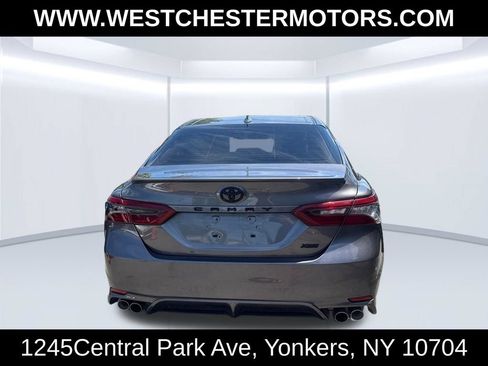 Used 2023 Toyota Camry XSE FWD image 5