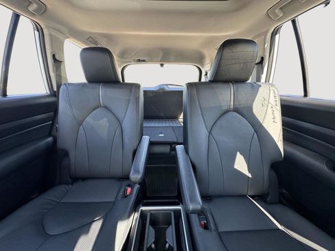 Certified 2025 Toyota Grand Highlander AWD image 13