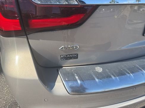 Used 2023 INFINITI QX80 Sensory w/ Cargo Package image 12