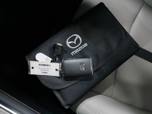 Used 2024 MAZDA CX-90 Plug-In Hybrid w/ Premium Pkg AWD/4WD image 29