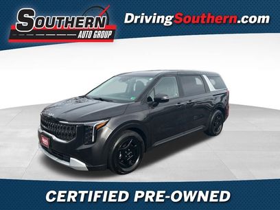Certified 2025 Kia Carnival LXS