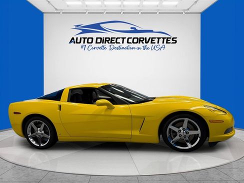 Used 2008 Chevrolet Corvette Coupe w/ Z51 Performance Package RWD image 7