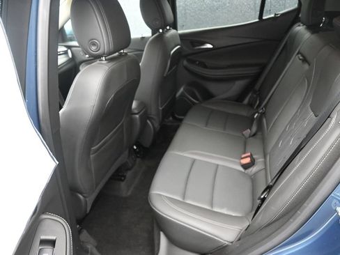 Used 2024 Buick Encore GX Avenir w/ Avenir Convenience Package FWD image 13