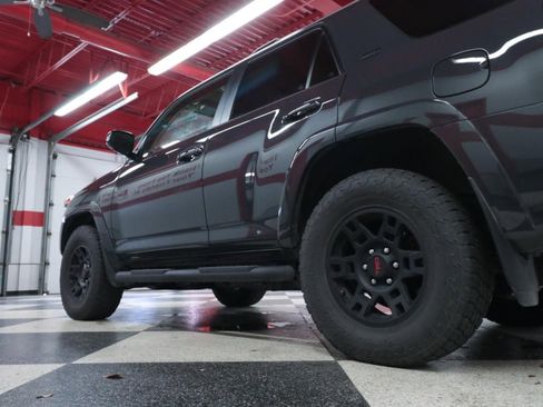 Used 2024 Toyota 4Runner SR5 Premium w/ Moonroof Package AWD/4WD image 39