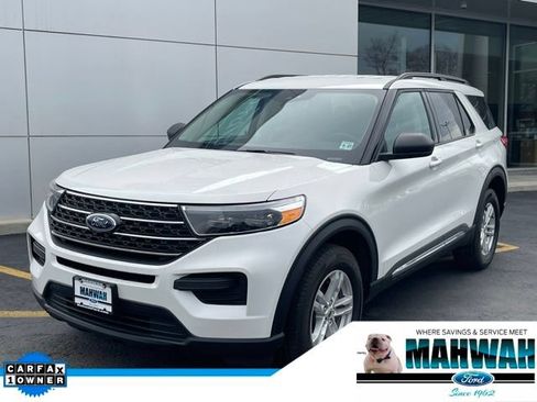 Used 2022 Ford Explorer XLT AWD/4WD image 1