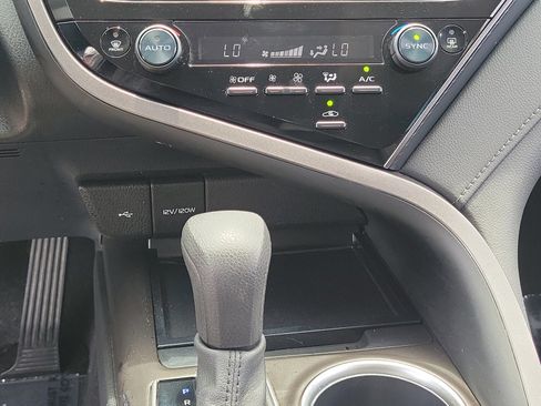 Used 2024 Toyota Camry LE FWD image 22