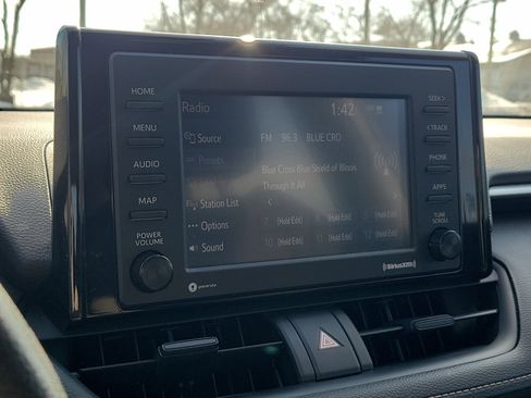 Used 2022 Toyota RAV4 XLE image 26