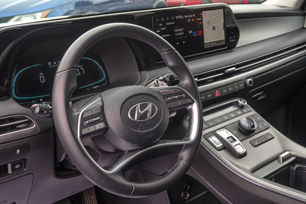 Used 2024 Hyundai Palisade SEL AWD/4WD image 34