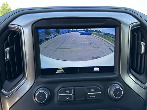 Used 2022 Chevrolet Silverado 1500 LT Trail Boss w/ Safety Package AWD/4WD image 14
