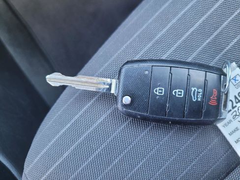 Used 2017 Kia Forte LX w/ LX Popular Package FWD image 28