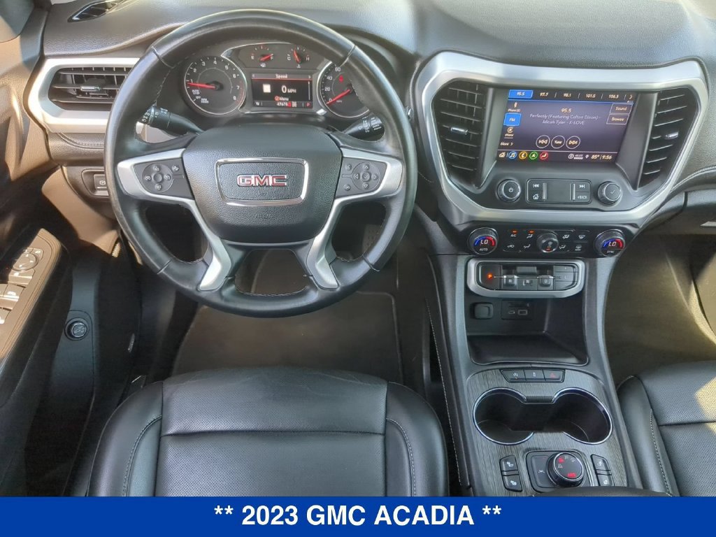 Used 2023 GMC Acadia SLT AWD/4WD image 18