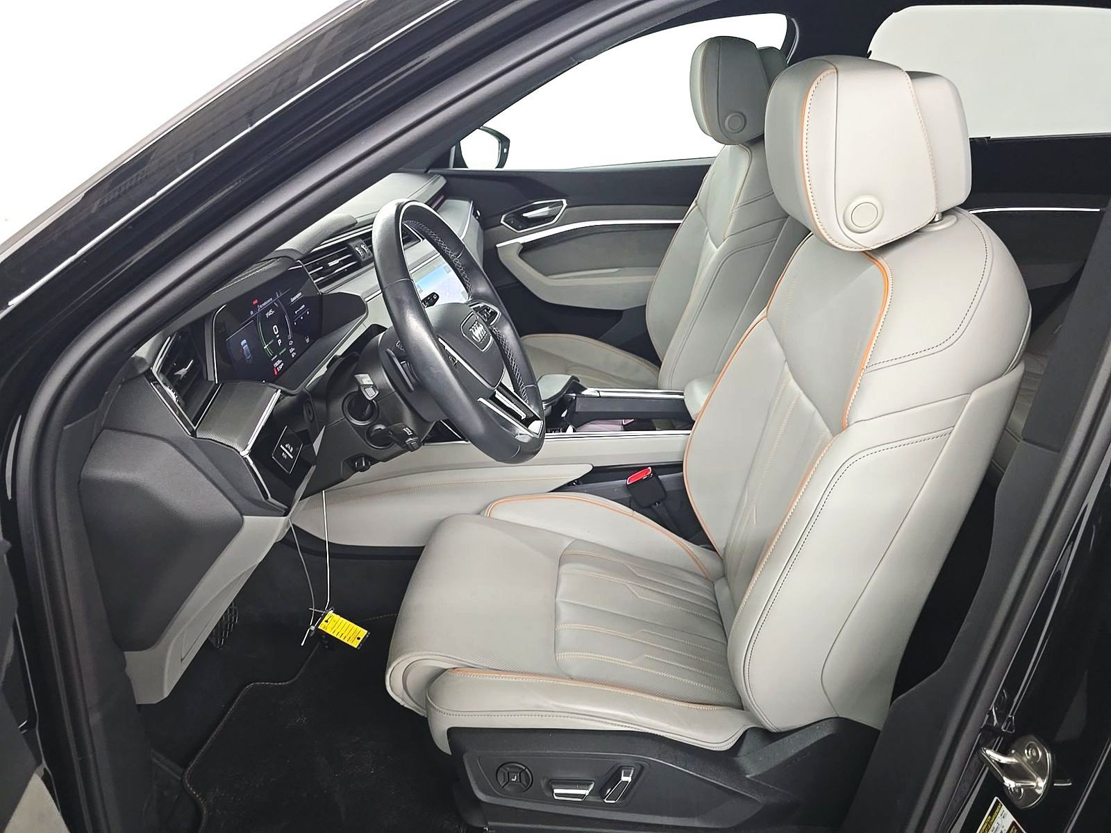 Used 2024 Audi Q8 e-tron Prestige w/ Prestige Package AWD/4WD image 7