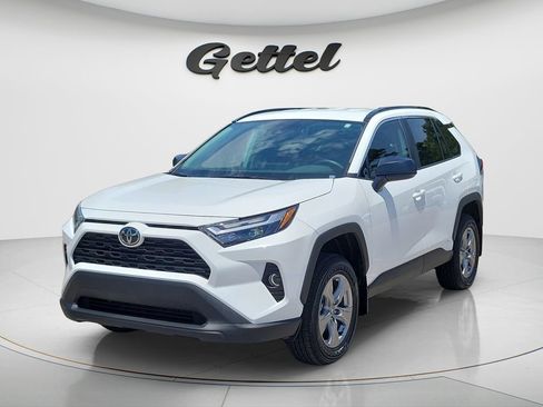 Certified 2025 Toyota RAV4 LE AWD/4WD image 1