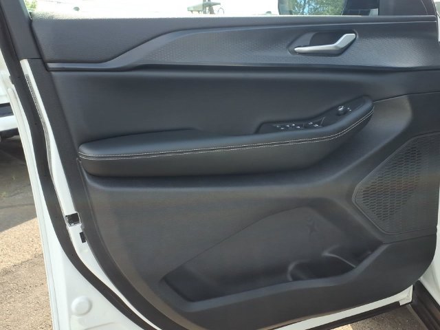 Certified 2023 Jeep Grand Cherokee Altitude AWD/4WD image 23