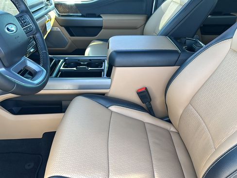 Used 2026 Ford F350 Lariat w/ Chrome Package image 13