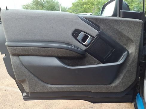 Used 2017 BMW i3 w/ Range Extender RWD image 9